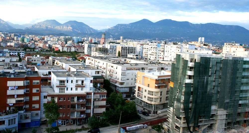 Rivleresimi i pronave: 113.800 pasuri moren sherbimin, kryeson Tirana